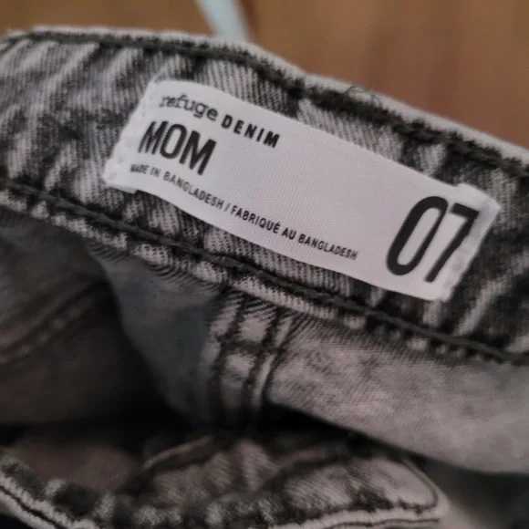 Refuge Black Denim Women Shorts - Picture 3 of 3